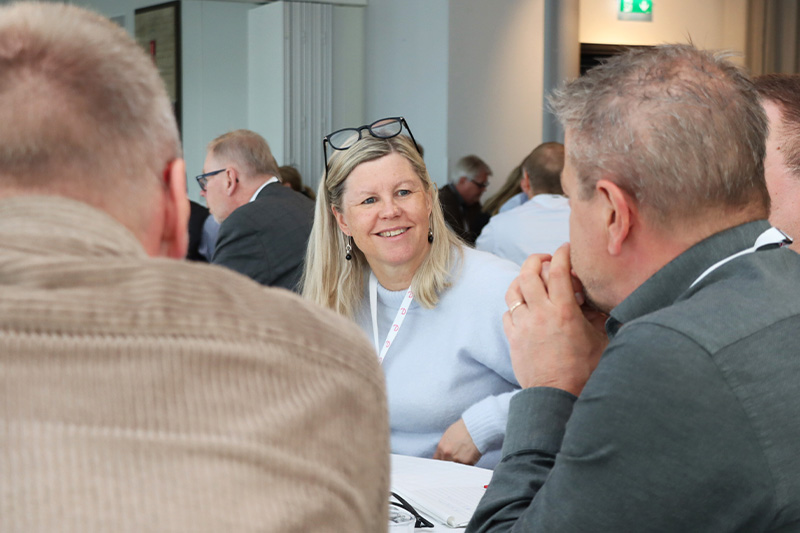 glad-kvinna-regionmote-vast-800x533.jpg